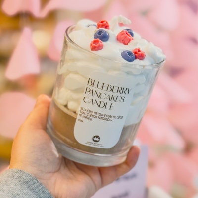 VELA Blueberry Pancakes CANDLE