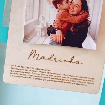 QUADRO MOLDURA EM MADEIRA - MADRINHA