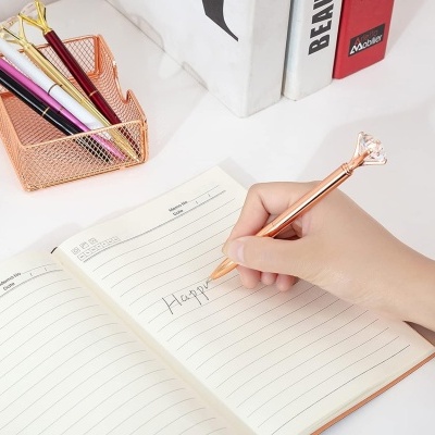 Caneta Rose Gold com Ponta de "Diamante" | Elegância e Estilo