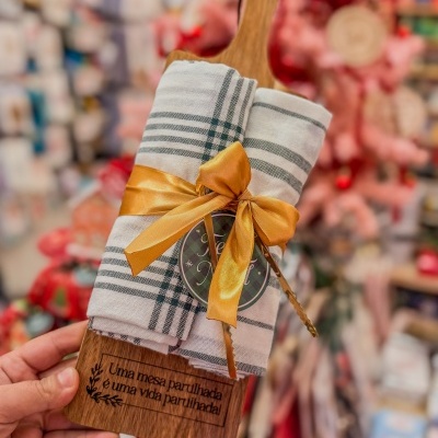 Kit Tábua de Madeira - Conjunto Rústico de Cozinha com Frase Gravada