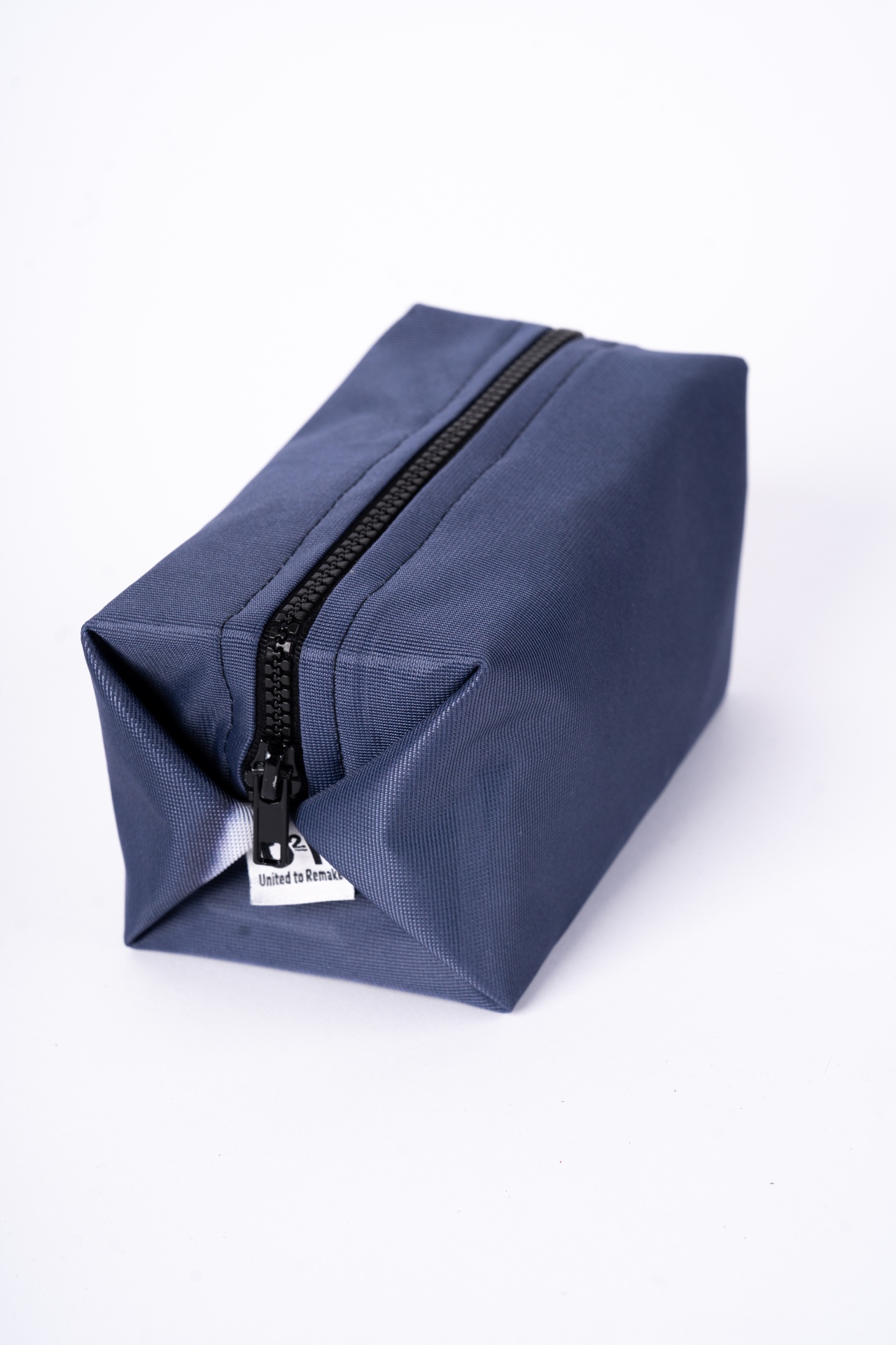 Nécessaire Nécessaire