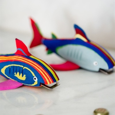 Tubarão Abre Garrafas