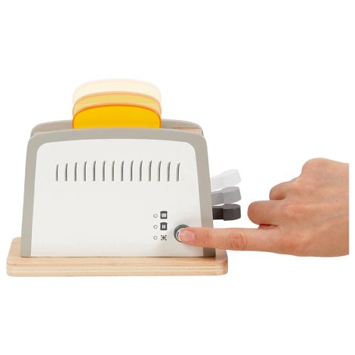 Torradeira de brinquedo de madeira com fatias de pão amarelas e botão preto pressionado
