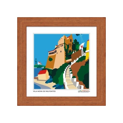 Ilustração colorida da fortaleza de Vila Nova de Milfontes em moldura de madeira
