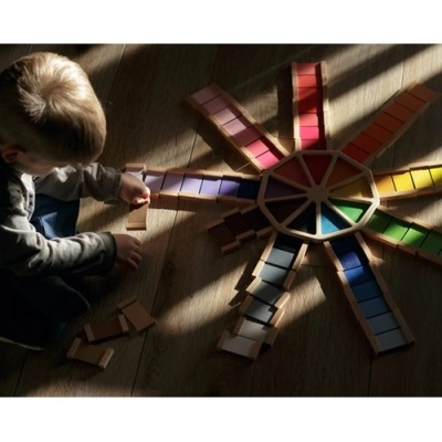 Roda de Cores - Montessori