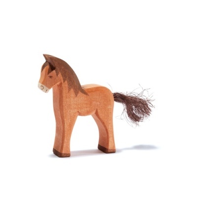 Potro Castanho Ostheimer em Madeira