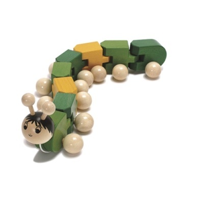 Lagarta de puxar em Madeira Verde