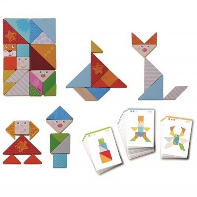 Blocos de madeira coloridos para montagem com cartas ilustrativas