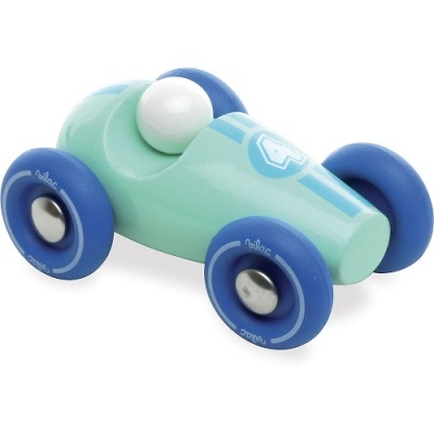 Carrinho de brinquedo verde água com rodas azuis e número 4