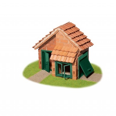 Casa com Telhado de Telhas Teifoc