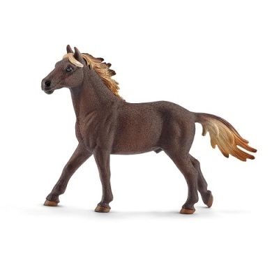 Figura de cavalo castanho com crina e cauda em tons castanhos