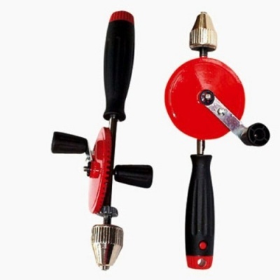 Duas brocas manuais vermelhas e pretas com mandris metálicos
