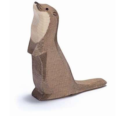 Lontra em Pé Ostheimer em Madeira