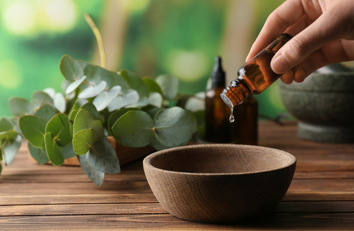 O QUE É E PARA QUE SERVE A AROMATERAPIA? O QUE É E PARA QUE SERVE A AROMATERAPIA?