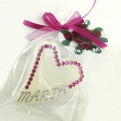 Coração curvado em sabonete