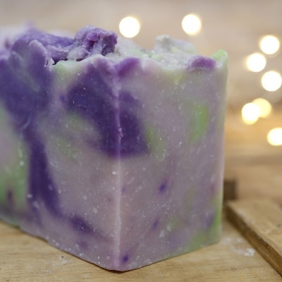 Sabão Natural Artesanal de Lavanda & Menta