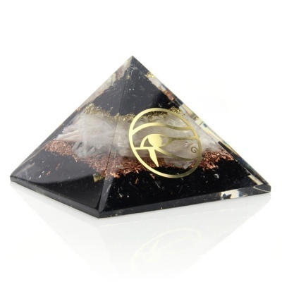 Pirâmide Orgonite Olho de Hórus com Turmalina Negra e Selenita