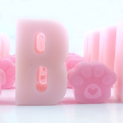 Patinha de gato em sabonete