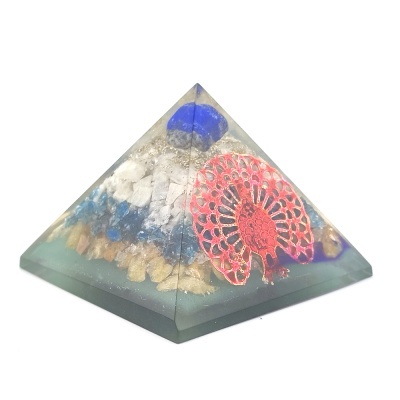 Pirâmide Orgonite Pavão Real