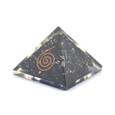 Pirâmide Orgonite Espiral com Turmalina Negra