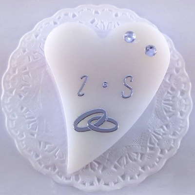 Coração curvado em sabonete