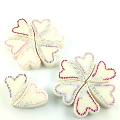 Coração curvado em sabonete