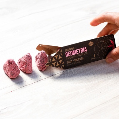 Incenso Triangular Geometria Sagrada Madre - Rosas & Frankincense