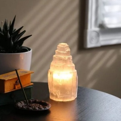 Candeeiro Torre de Selenite Candeeiro Torre de Selenite