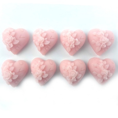 Coração com rosas LOVE em sabonete