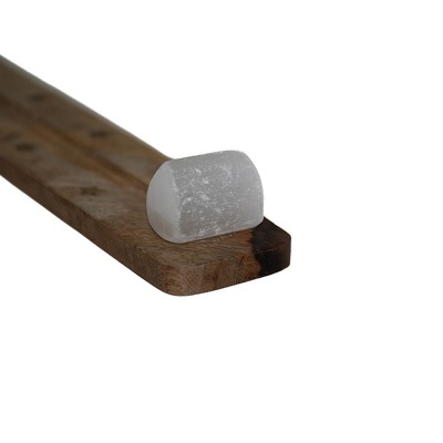 Gojar de madeira com bloco translúcido branco