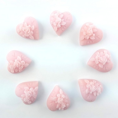 Coração com rosas LOVE em sabonete