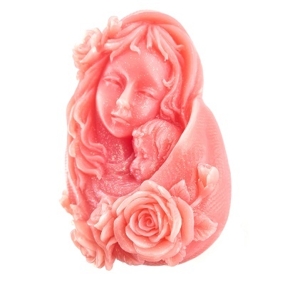 Escultura decorativa rosa de mãe e bebé com rosas detalhadas