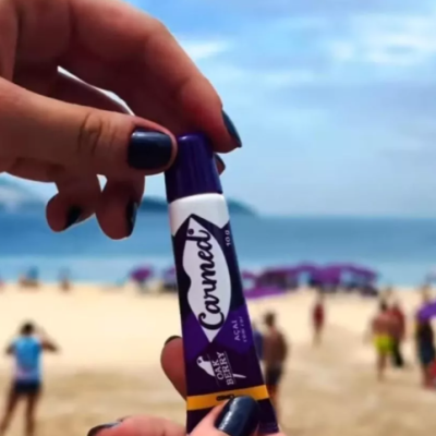 Carmed&#x20;A&#x00E7;a&#x00ED;&#x20;Efeito&#x20;Gloss&#x20;Oakberry&#x20;Org&#x00E2;nico