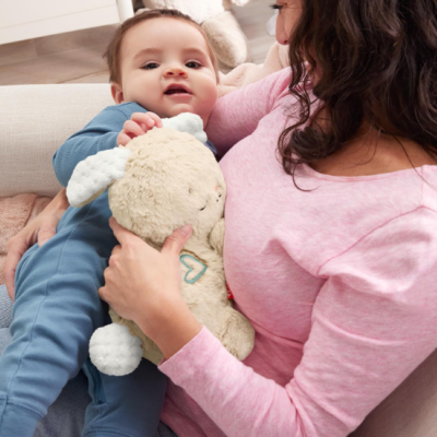 Coelho de Pelúcia Ajuda a Relaxar e Acalmar o Bebé