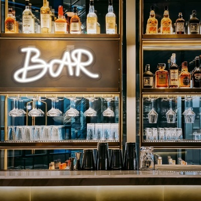 Letreiros&#x20;N&#x00E9;on&#x20;Bar