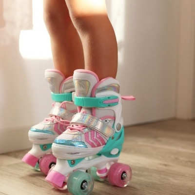 Patins&#x20;Ajust&#x00E1;veis&#x20;e&#x20;com&#x20;Luzes