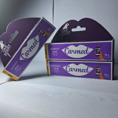 Carmed&#x20;A&#x00E7;a&#x00ED;&#x20;Efeito&#x20;Gloss&#x20;Oakberry&#x20;Org&#x00E2;nico