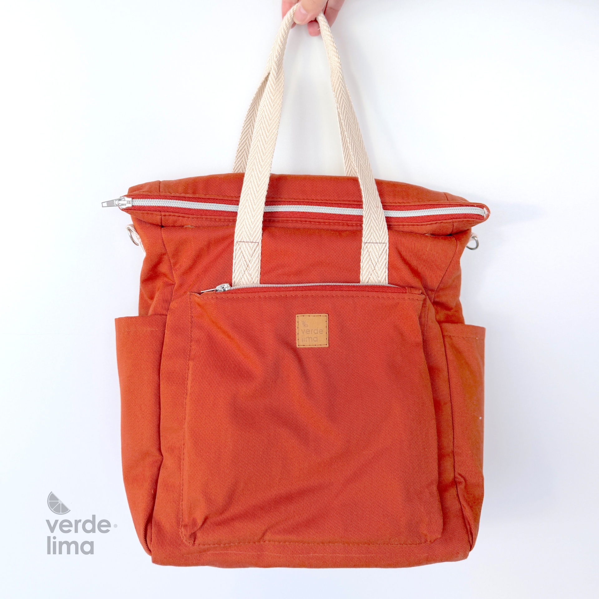 Mochila multiposições - Sarja tijolo Mochila multiposições - Sarja tijolo