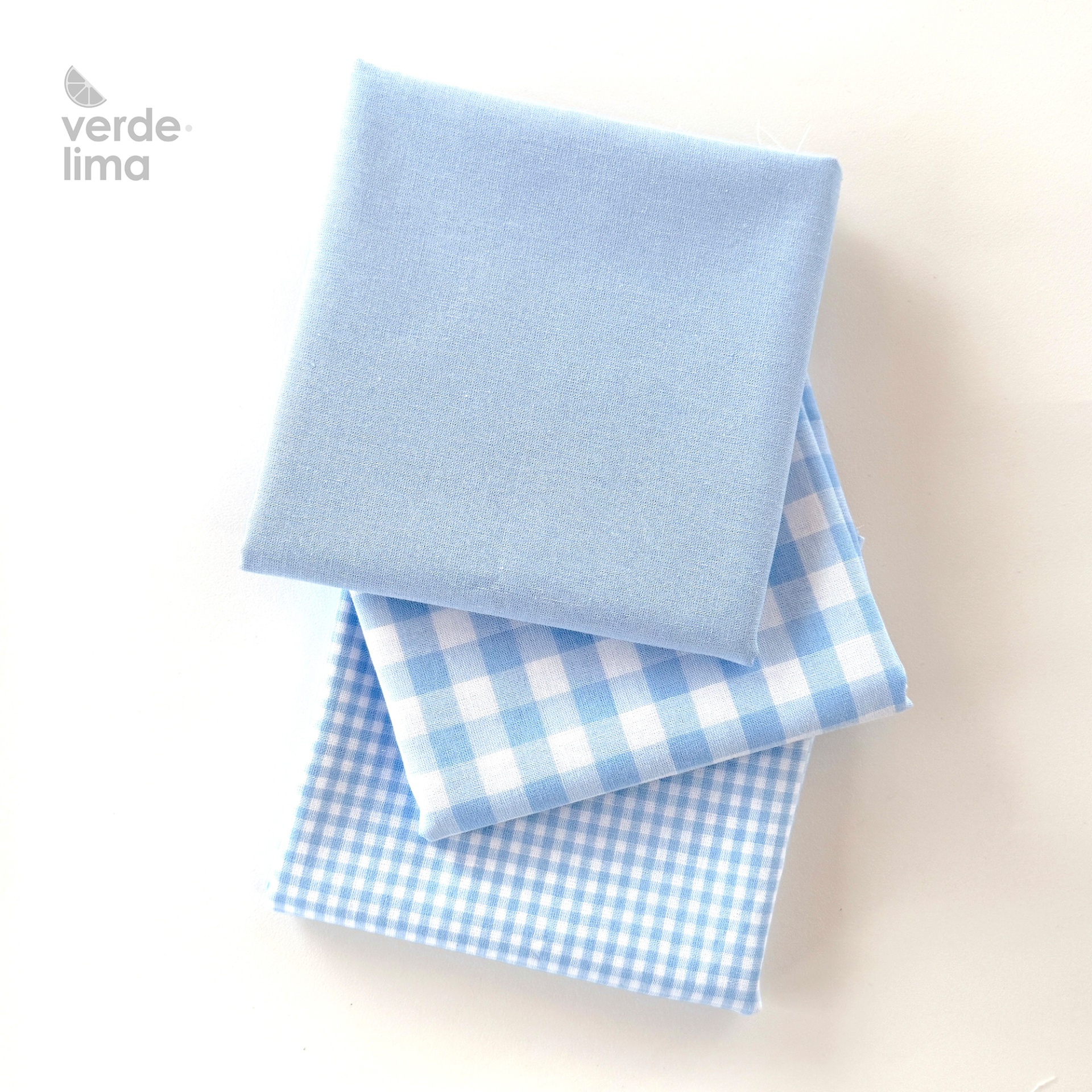 Pack de retalhos - Vichy e cambraia de algodão - Azul claro Pack de retalhos - Vichy e cambraia de algodão - Azul claro