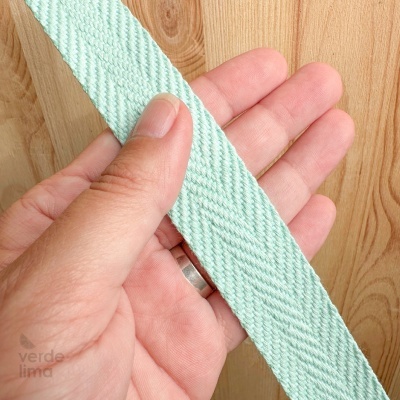 Precinta espinhada 25mm