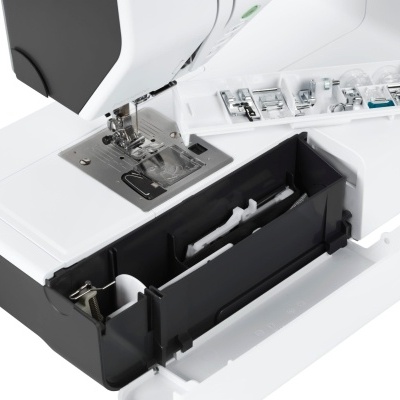 Máquina de costura e bordar BERNETTE B79 Máquina de costura e bordar BERNETTE B79