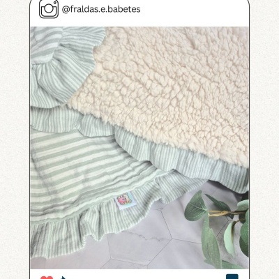 Pelúcia ovelhinha (sherpa)