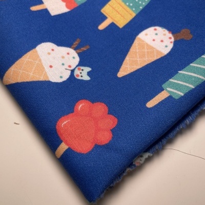 Retalho 30cm x 77cm- Tecido de Algodão - Puppy pool party - Ice Cream