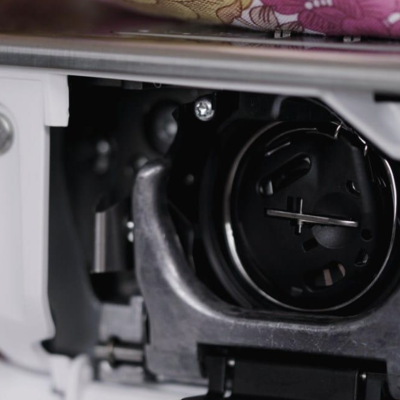 Máquina de costura Bernina 435