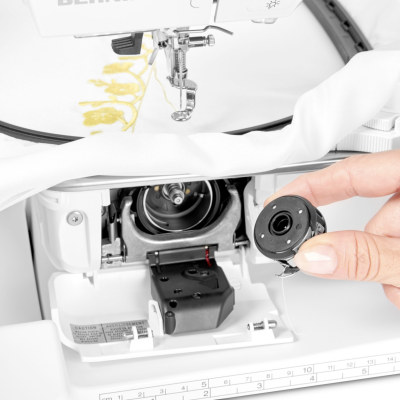 Máquina de Bordar BERNINA 700