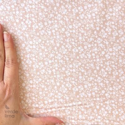 Tecido de Algodão - Floral com flores brancas