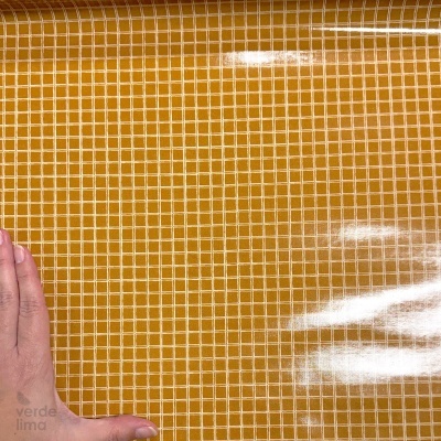 Tecido Plastificado - Quadriculado castanho caramelo