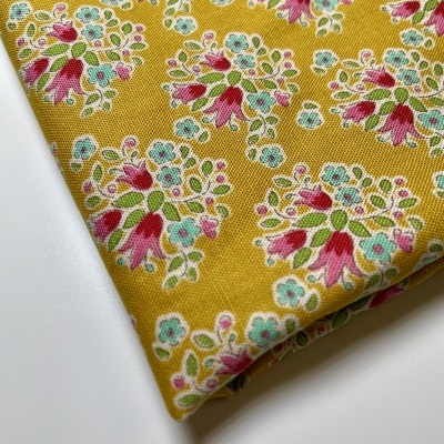 Retalho 65 cm x 110 cm- Tecido de Algodão - Creating Memories - Lulu yellow