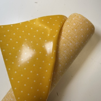 Retalho 40x140cm - Tecido Plastificado - Pintas amarelo torrado