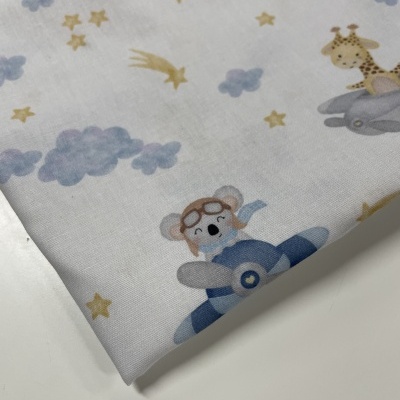 Retalho 48x150cm-TECIDO DE ALGODÃO - BICHINHOS NAS NUVENS - AVIÕES E ESTRELAS
